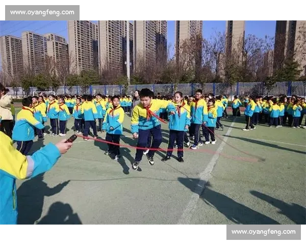 绳影飞扬心跳共鸣记一次紧张而难忘的跳绳比赛青春汗水与坚持的瞬间